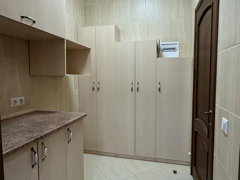 комерційна за адресою Чернівці, Чорноморська вул., 4-А