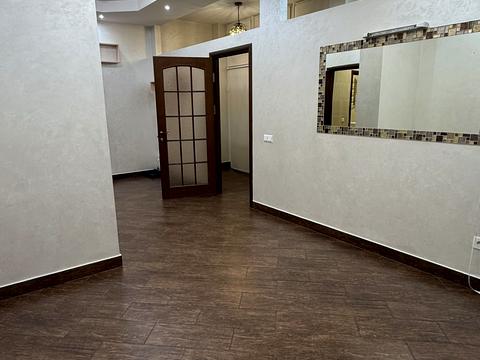комерційна за адресою Чернівці, Чорноморська вул., 4-А