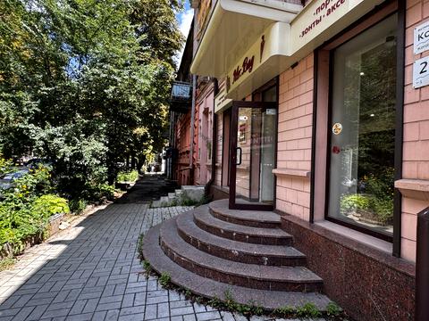 коммерческая по адресу Короленко ул. (Первозванівська), 29