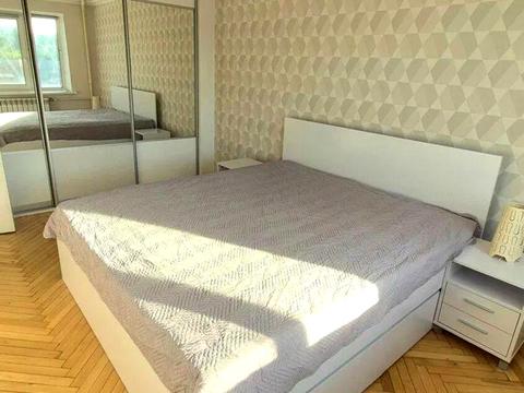 квартира за адресою Голосіївський просп. (40-річчя Жовтня), 82