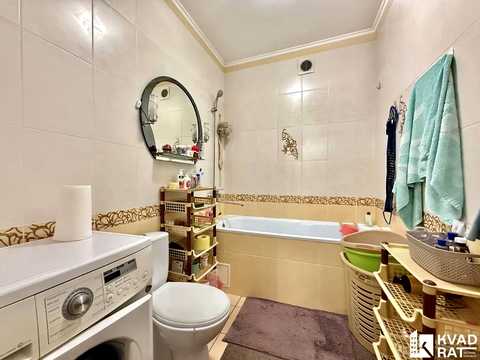 квартира за адресою Галицька вул., 203