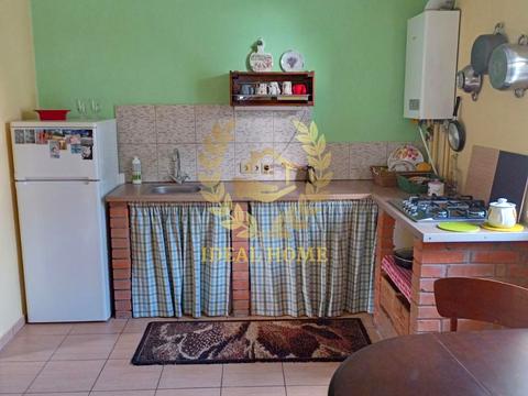 дом по адресу відродження, 16
