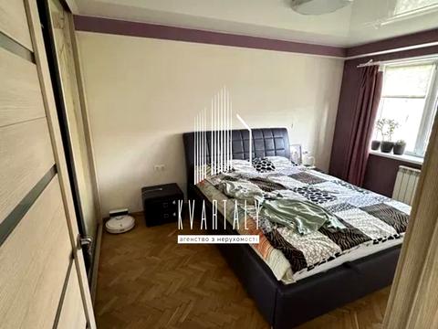 квартира по адресу Строителей ул., 9