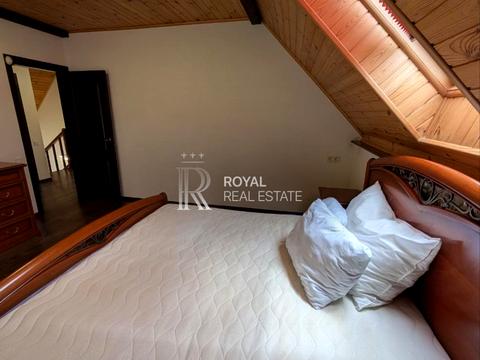 будинок за адресою Богатирська вул.