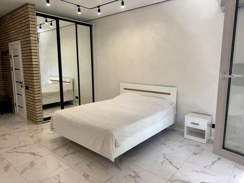 квартира за адресою Дмитріївська вул. (Дмитрія Донського), 59/2