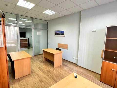 коммерческая по адресу Евгения Коновальца ул. (Щорса), 32