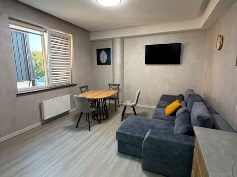 квартира за адресою Пекарська вул., 65