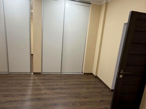 комерційна за адресою Святослава Хороброго вул. (Чкалова), 14