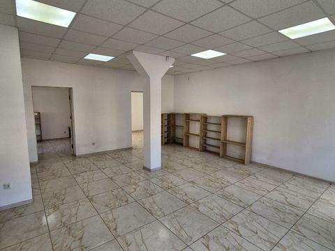комерційна за адресою смт. Буштино, Центральна, 245