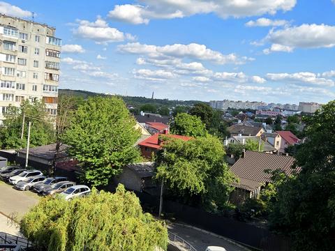 квартира по адресу Ровно, Гайдамацкая ул. (Марфи Струтинської), 2г