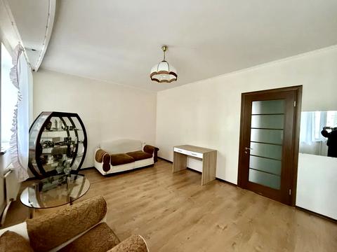 квартира за адресою Зоопаркова вул., 4