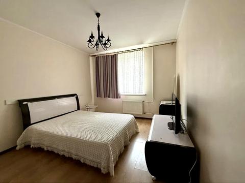 квартира за адресою Зоопаркова вул., 4