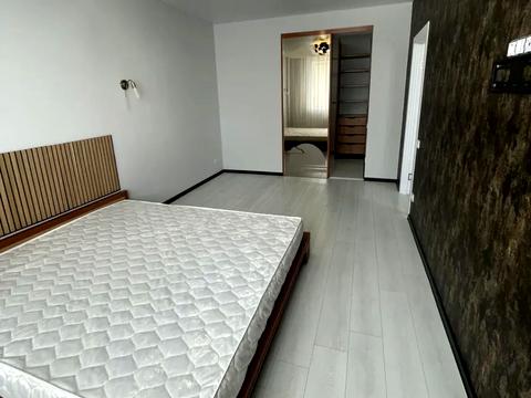 квартира за адресою Боголюбова вул., 33
