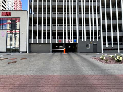 паркоместо по адресу Олександра Олеся ул., 25