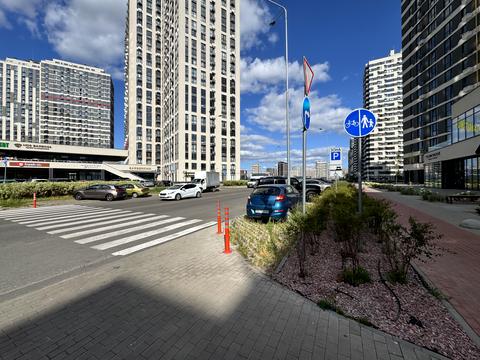 паркоместо по адресу Олександра Олеся ул., 25