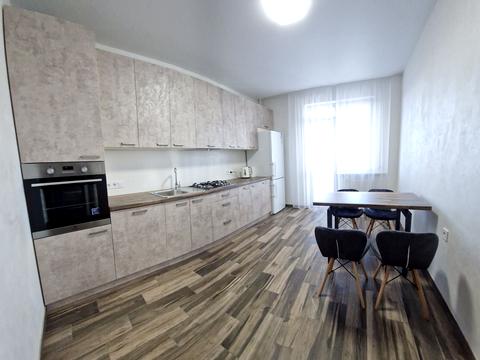 квартира за адресою Івана Величковського вул., 15