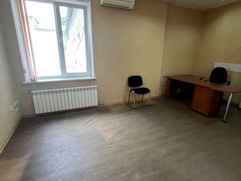 комерційна за адресою Миколаїв, Защитников Николаева, 4