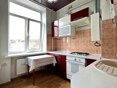 квартира за адресою Пастера вул., 12
