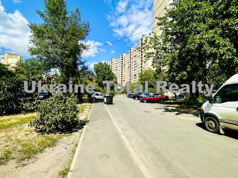 квартира за адресою Оноре де Бальзака вул., 61