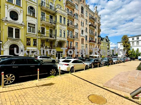 квартира за адресою Андріївський узвіз, 2-Б