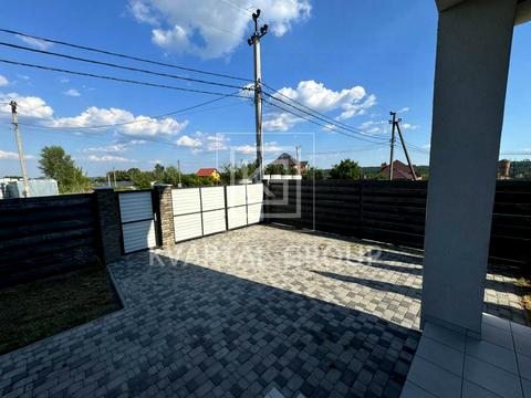 будинок за адресою Українська вул., 1