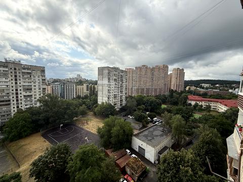 квартира за адресою Голосіївський просп. (40-річчя Жовтня), 15