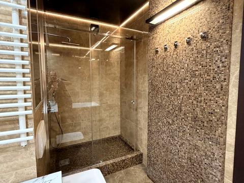 квартира по адресу Николая Амосова ул., 4