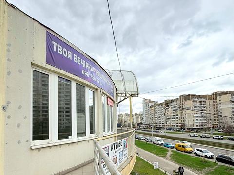 комерційна за адресою Київ, Анни Ахматової вул., 14-А