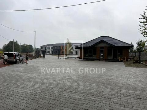 дом по адресу успішна, 11