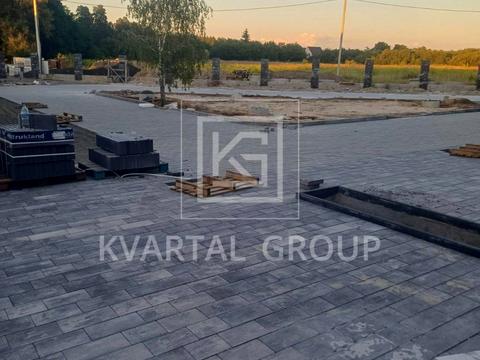 дом по адресу успішна, 11
