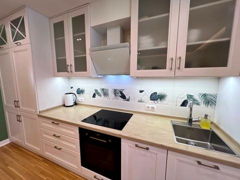 квартира за адресою Праведників Світу вул., 45