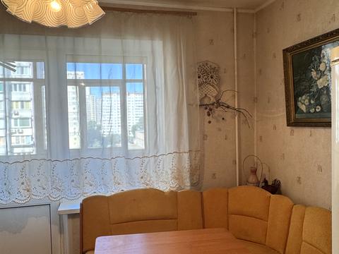 квартира по адресу Червоной Калины просп. (Владимира Маяковского), 2-А