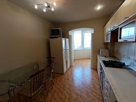 квартира по адресу Свободи ул., 19