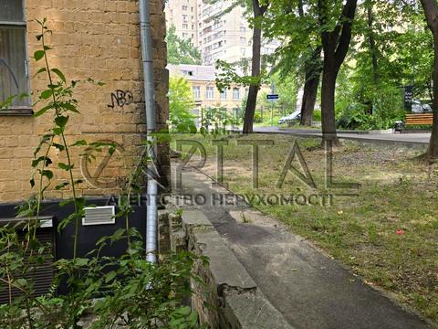 коммерческая по адресу Семьи Бродских ул. (Смоленська), 3
