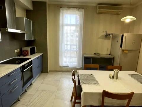 квартира за адресою Бульварно-Кудрявська вул. (Воровського), 36