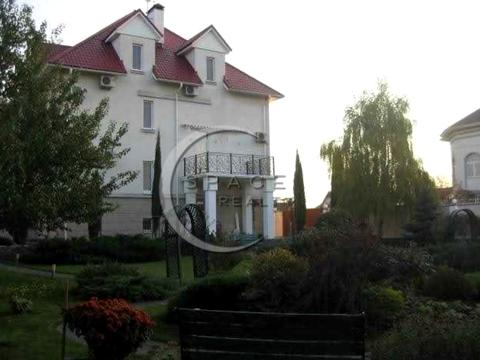 будинок за адресою Каштанова вул.