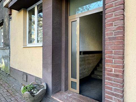 коммерческая по адресу Чубая ул. (Академика Павлова), 12