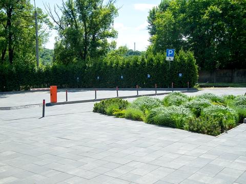 комерційна за адресою Київ, Михайла Бойчука вул. (Кіквідзе), 44А
