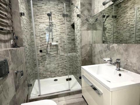 квартира за адресою Анни Ахматової вул., 30