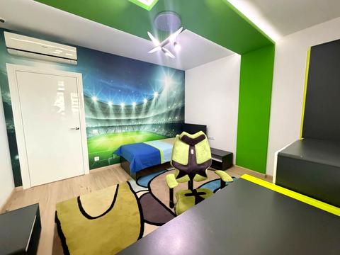 квартира за адресою Анни Ахматової вул., 30