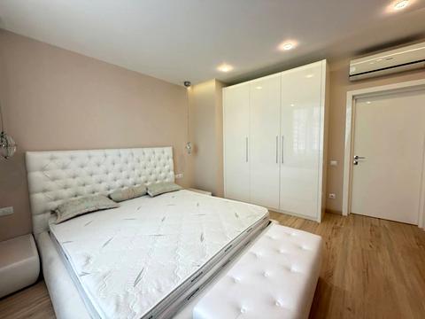квартира за адресою Анни Ахматової вул., 30