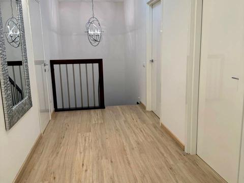 квартира за адресою Анни Ахматової вул., 30