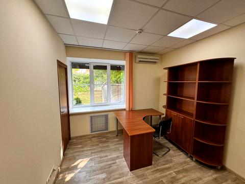 комерційна за адресою Шовковична вул., 7-А