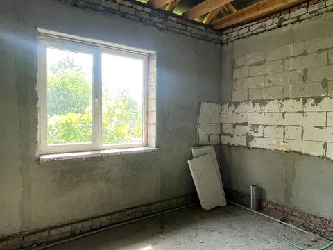 дом по адресу с. Каменные Потоки, Вулиця Центральна
