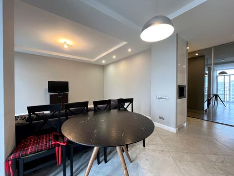квартира за адресою Регенераторна вул., 4к2