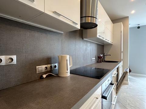 квартира за адресою Регенераторна вул., 4к2