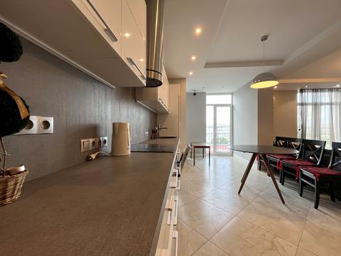 квартира за адресою Регенераторна вул., 4к2