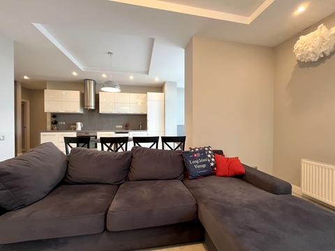квартира за адресою Регенераторна вул., 4к2
