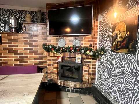 комерційна за адресою Галицька вул., 60