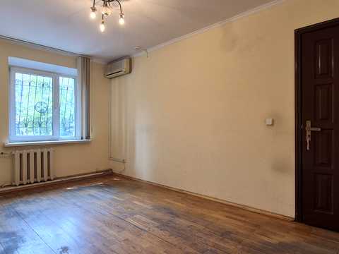 коммерческая по адресу Георгія Тороповського ул. (Івана Дубового), 37